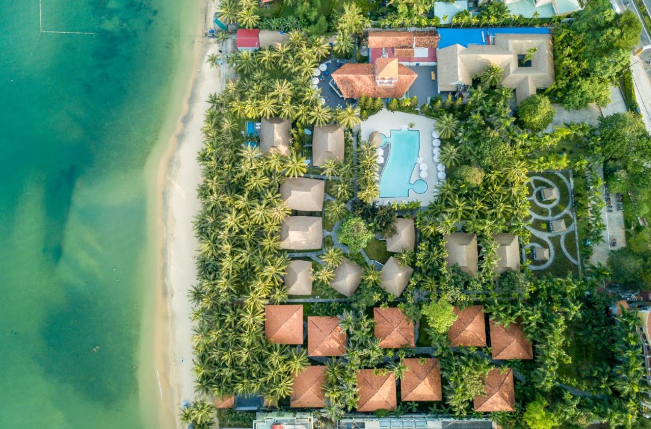 HCM | Combo 3N2Đ L'azure Resort & Spa Phú Quốc  + Vé Máy Bay Khứ Hồi