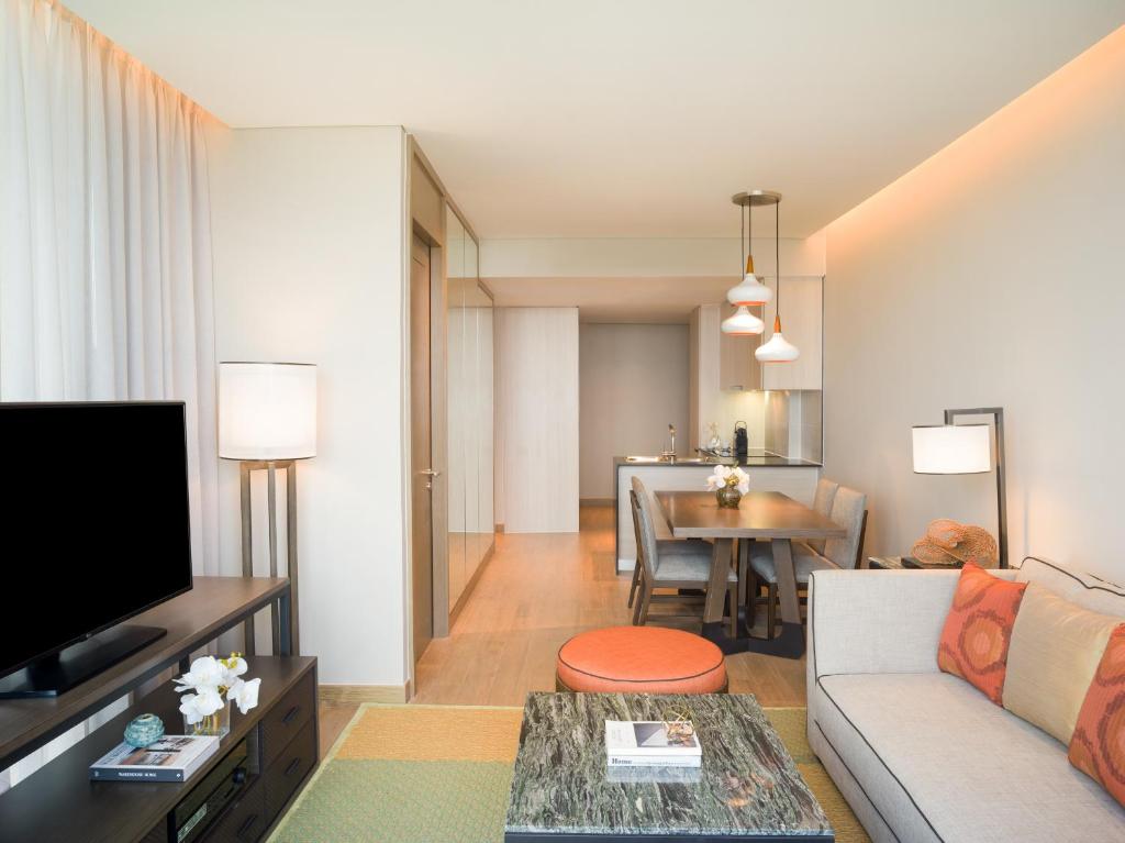 One Bedroom Long Beach Residence