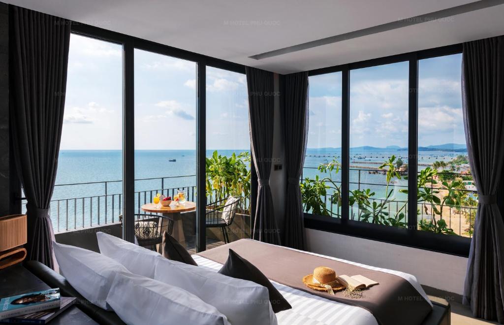 Ocean Eyes Suite