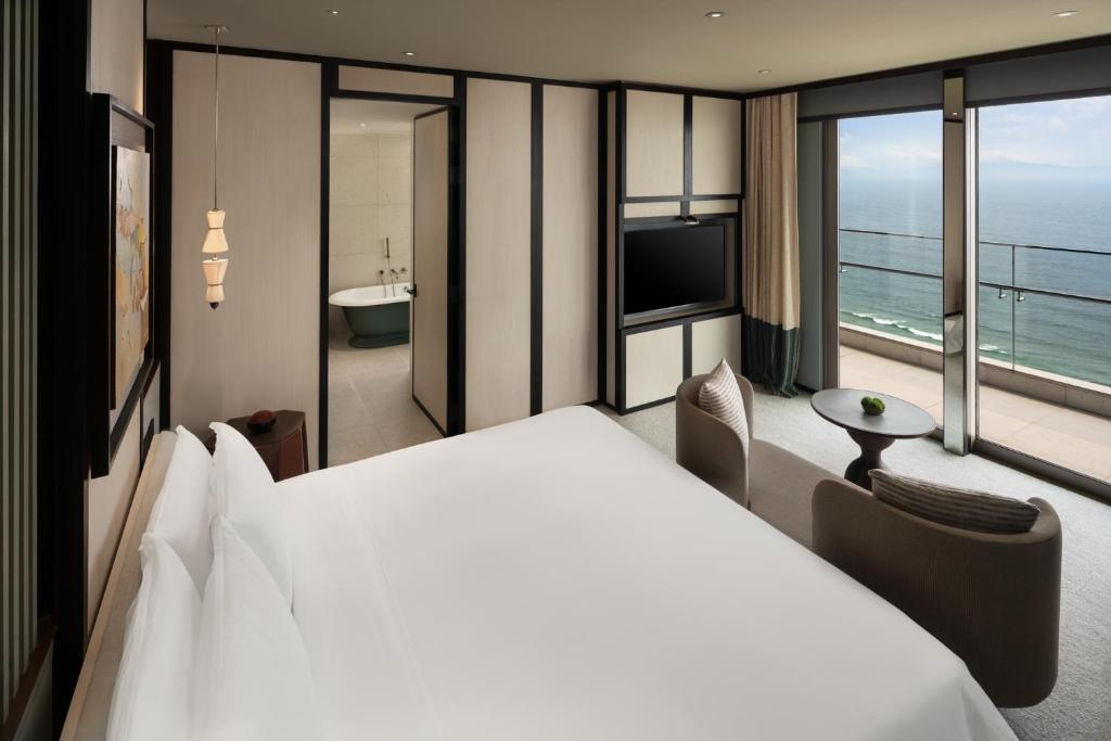 Premier Ocean View Suite