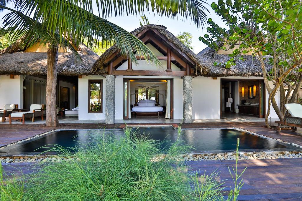 01 bedroom - Lagoon Pool Villa